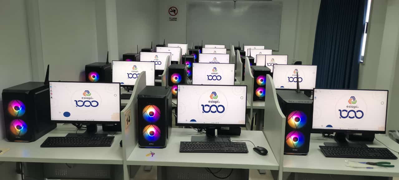 Escuela Superior de Ingeniería - ESIAPI